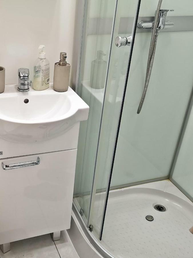 Apartament Onz Tower Warszawa Zewnętrze zdjęcie